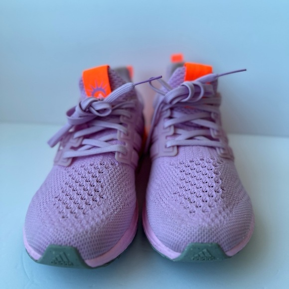 Adidas ultra boost woman’s sneakers - Picture 2 of 8